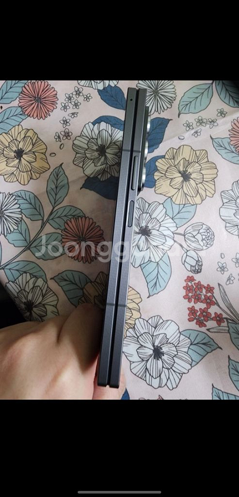 갤럭시Z폴드 스페셜에디션(SE)--2