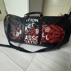 루이비통 x NBA 히어로 재킷 가죽 키폴 55 모노그