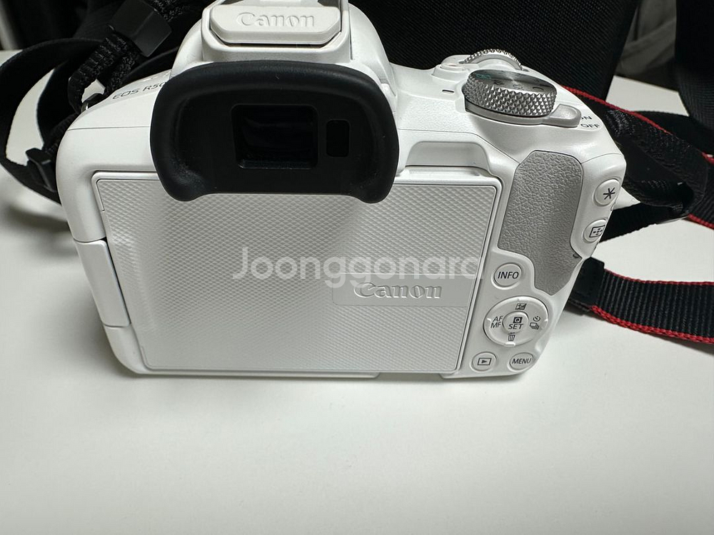 캐논 eos R50 화이트 번들렌즈 포함--4