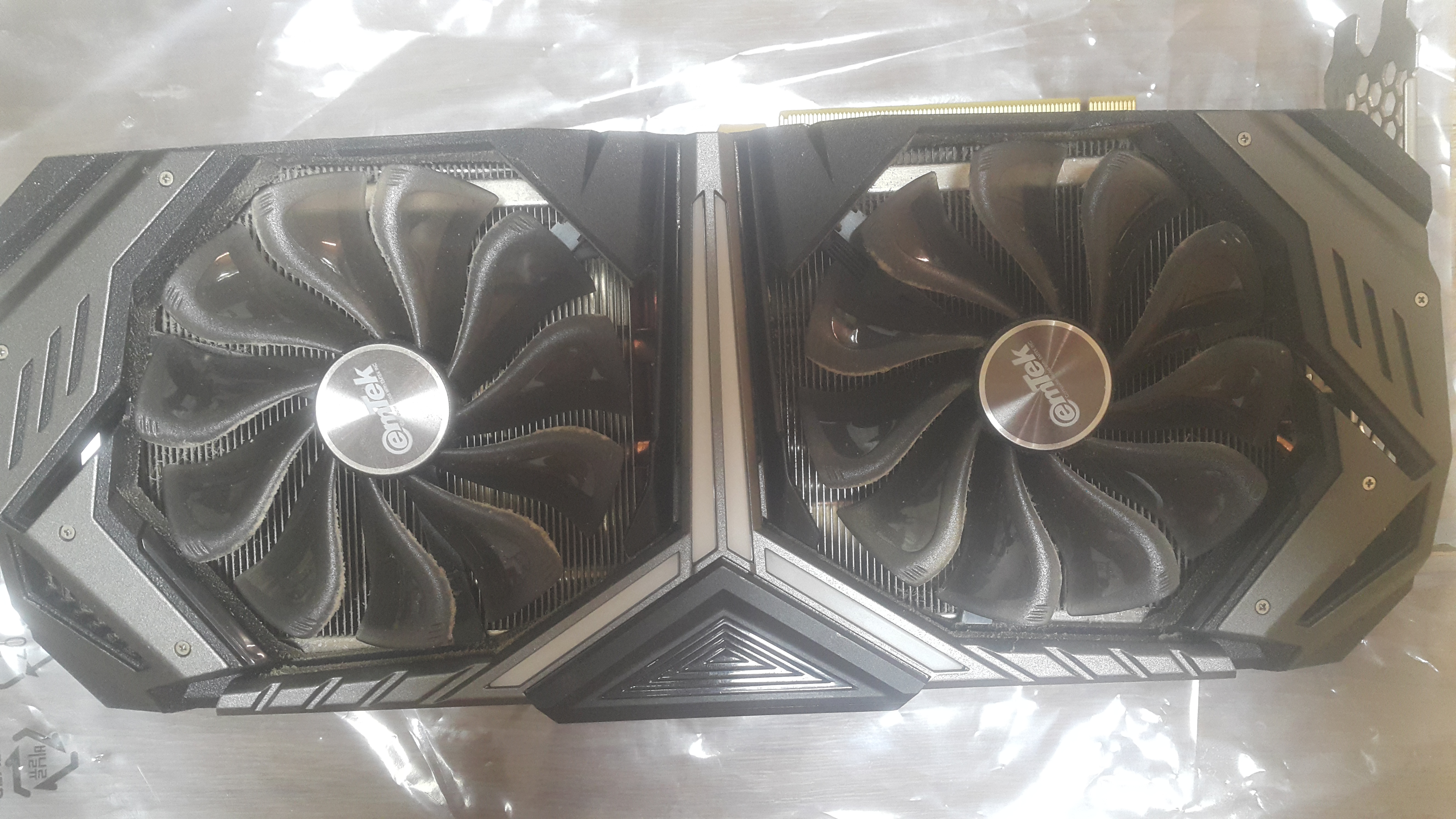 이엠텍 RTX 2070SUPER TURBO JET OC