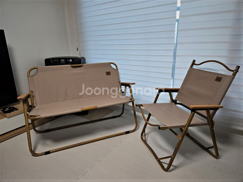 네이처하이크 폴딩 벤치 + 커밋 폴딩 체어 L 팝니다--7