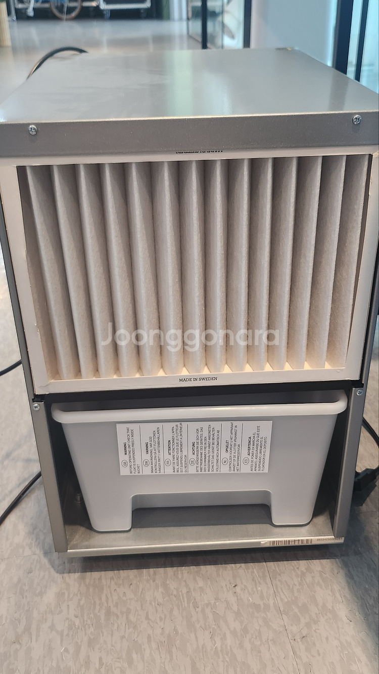 우즈 제습기 SW42FX 판매 (거의 세제품)--1