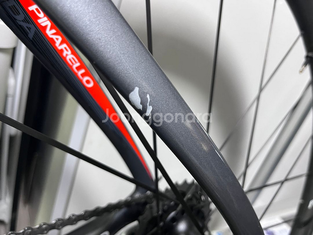 피나렐로 도그마 F8 티타늄 컬러 팝니다--8