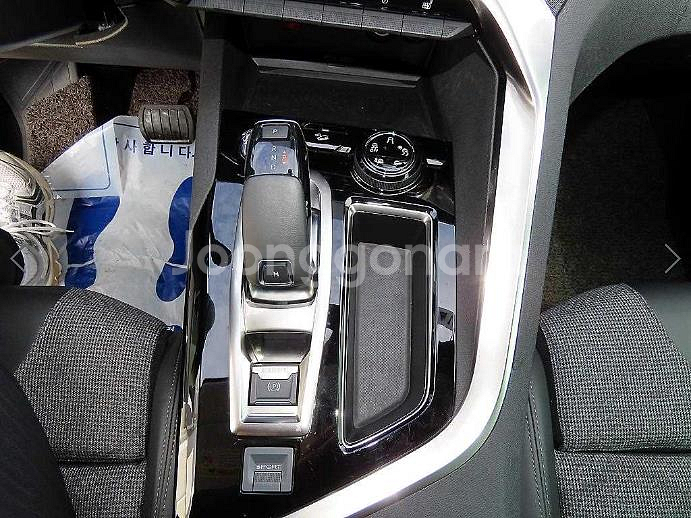 @20년식 3008(2세대) 1.5 BlueHDi 알--9