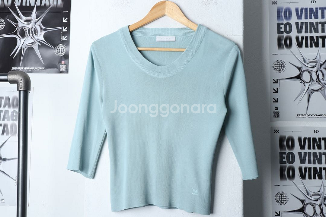 W(F) 마인 니트 작은오염 연블루 한정판--1