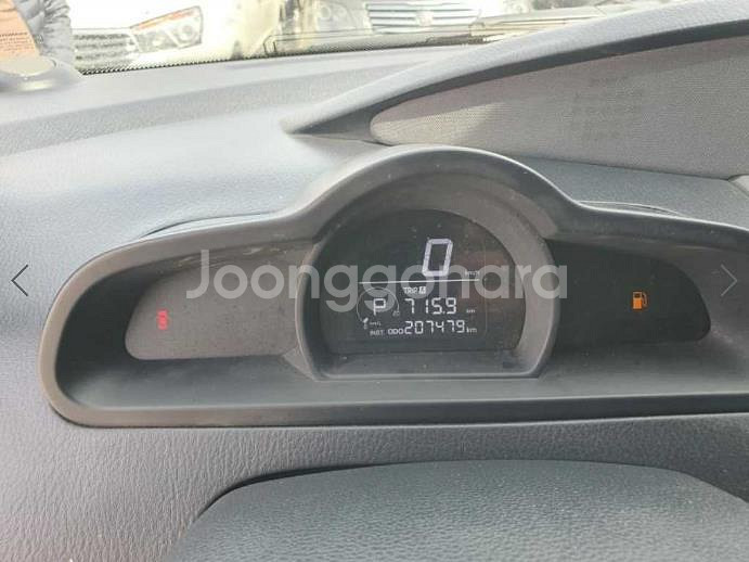 @16년식 코란도 투리스모 2.2 샤토 4WD 9인승--1