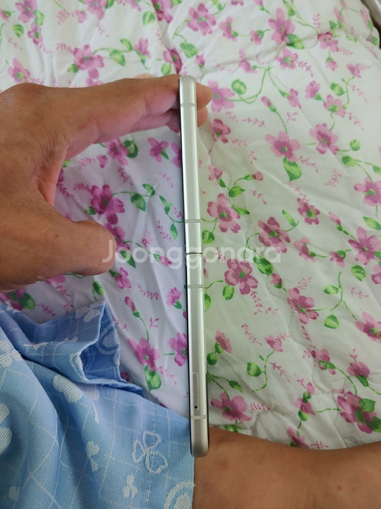 새폰급 ㅡ z플립3 256기가 + 새 케이스--9