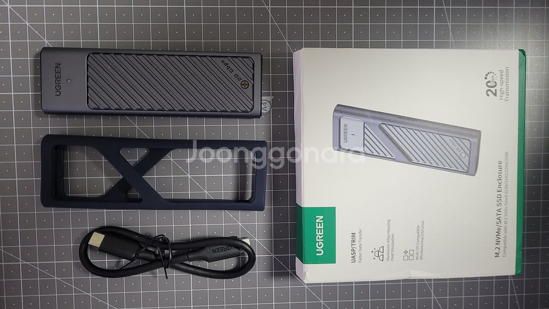 유그린 UGREEN 20Gbps SSD 외장 케이스--2