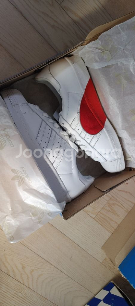 (새상품) 아디다스 슈퍼스타 하트 (240mm) 새상--1