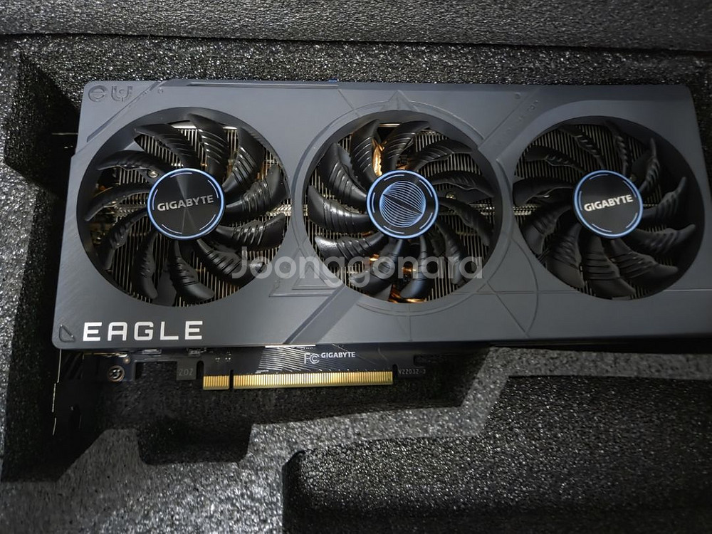 지포스 rtx4070 ti super 16g 팝니다.--2