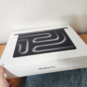 맥북 프로 m4 512gb 16gb램 14인치 미개봉