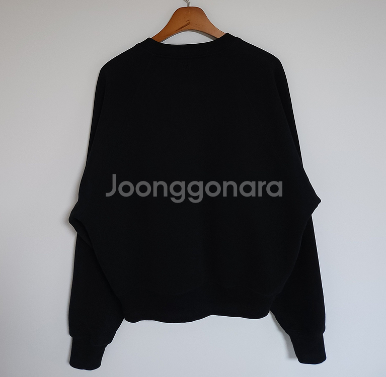 M 아미 블랙 빅하트 남녀공용 맨투맨 SPEUSW022--3