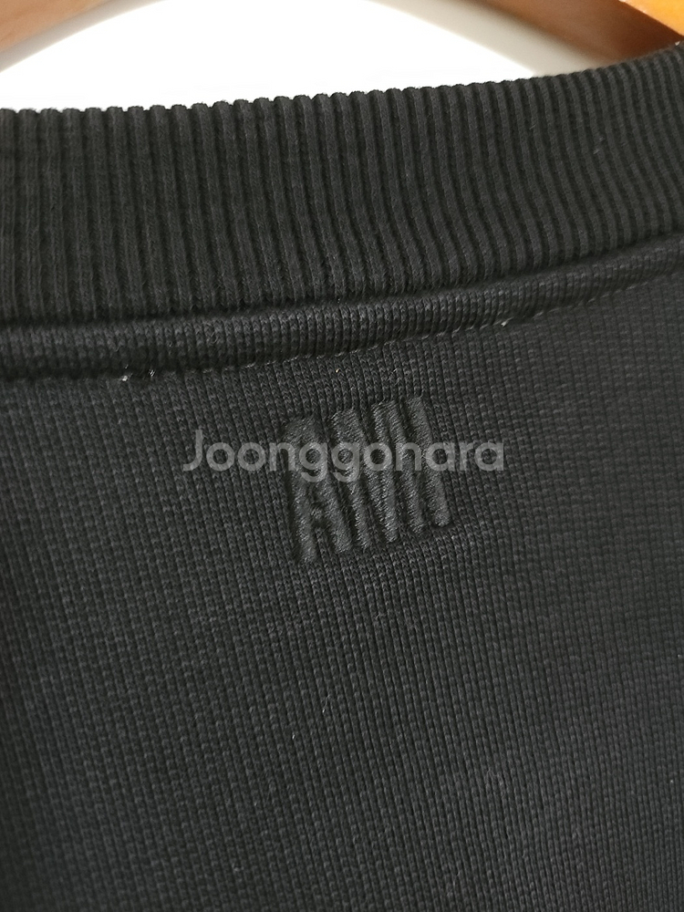 M 아미 블랙 빅하트 남녀공용 맨투맨 SPEUSW022--4