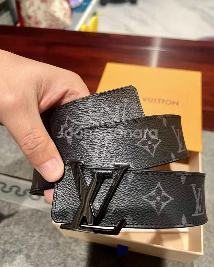 루이비통 벨트--1