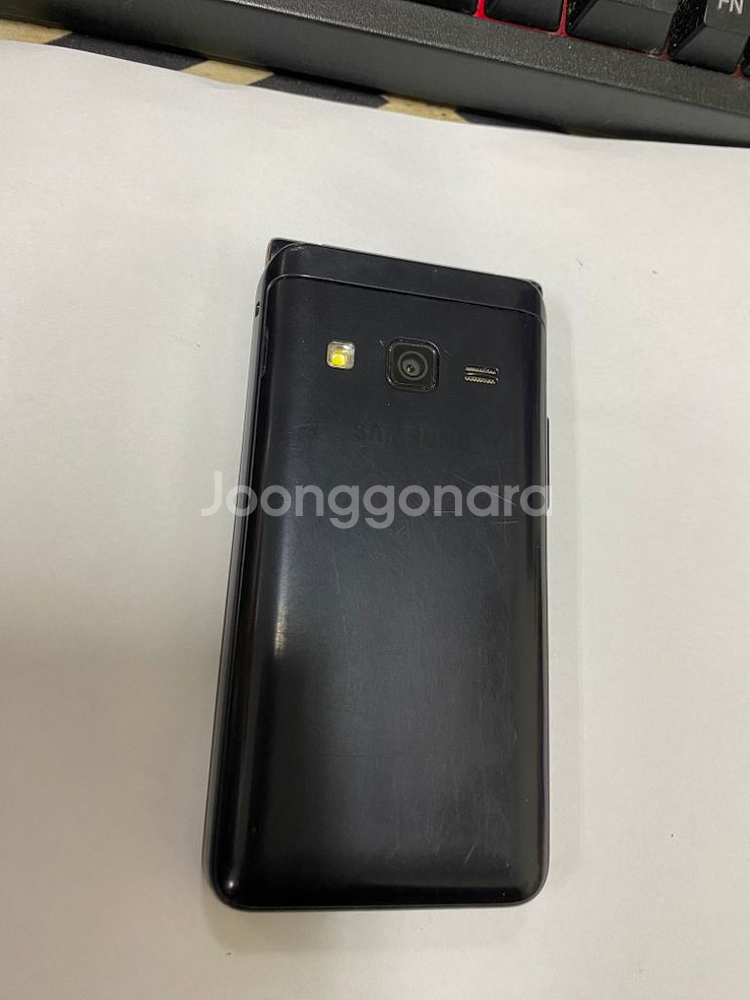 KT 갤럭시폴더2 블랙 20년개통 32GB 효도폰학생폰--2