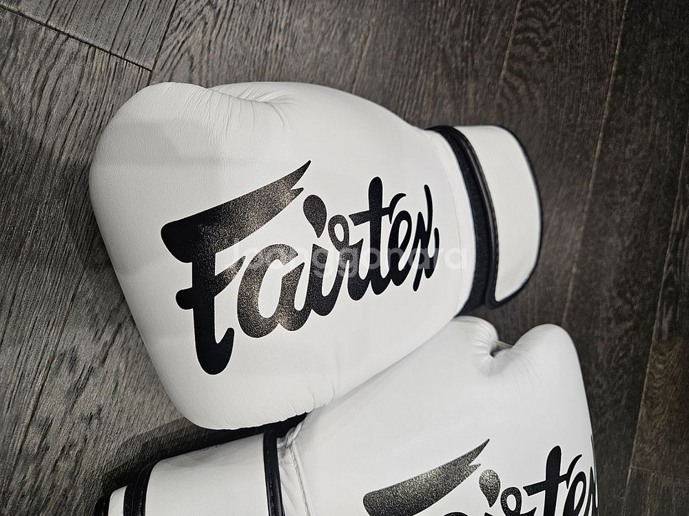 Fairtex 백색 글러브 BGV14--1
