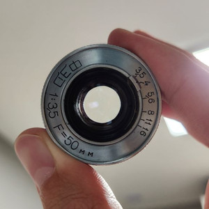 인더스타 10 렌즈 + m마운트 어댑터 팝니다.