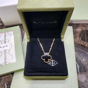 ((정품))반클리프 빈티지 목걸이 오닉스