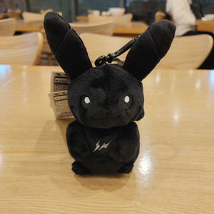 프라그먼트 x 포켓몬 키링 피카츄 블랙