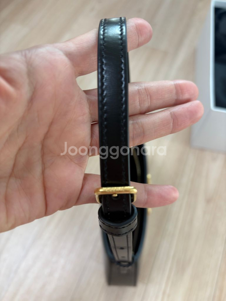 셀린느 미디엄 틸리백(블랙)--6