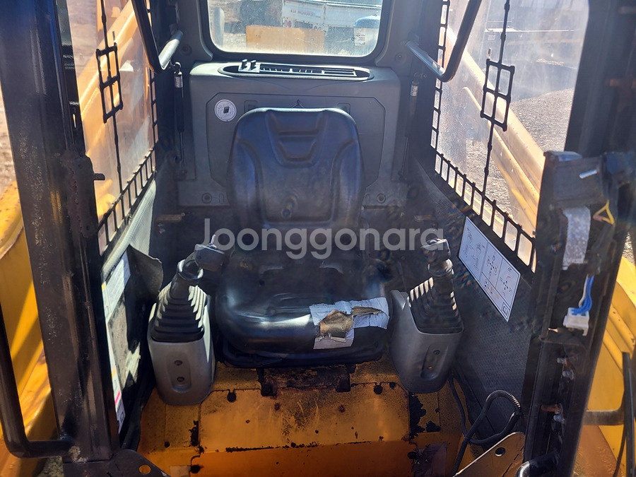 75마력 중고스키로더매매 현대 HSL850-7A 13년--8