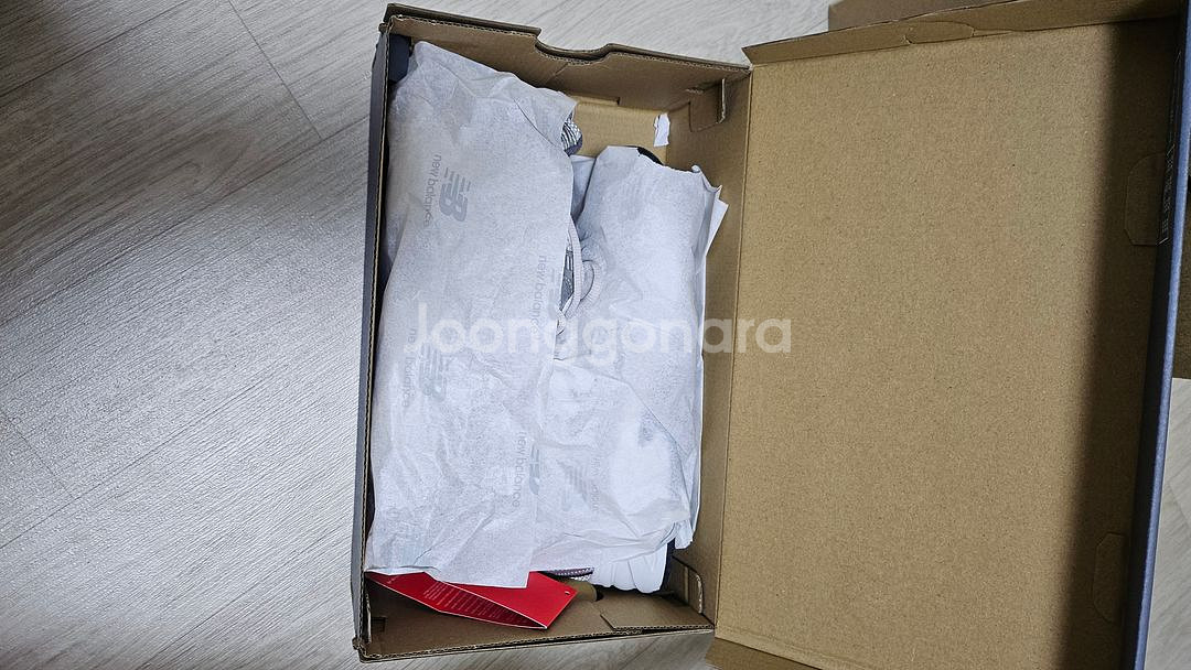 새상품급 뉴발란스 MR530 240mm 판매--4