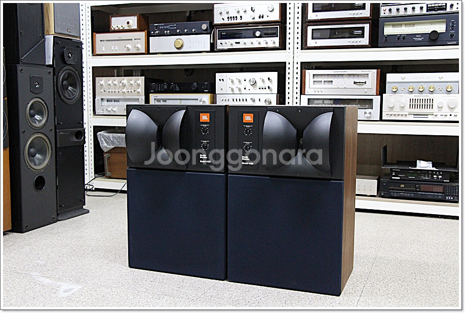 JBL(미국) A급 명기 빈티지 북쉘프 스피커 4425--6
