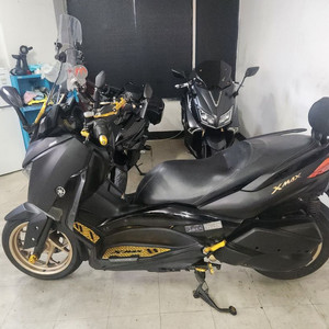 xmax300 20년식 61000km