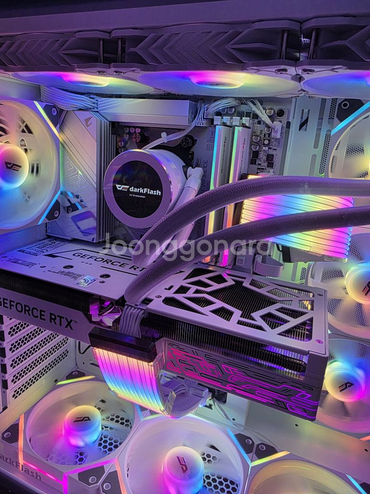 라이젠7 9800x3d rtx5080 본체 팝니다--1