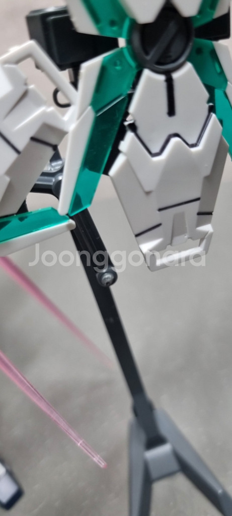 hg 풀아머 유니콘 건담 디스트로이 모드 가조립--5