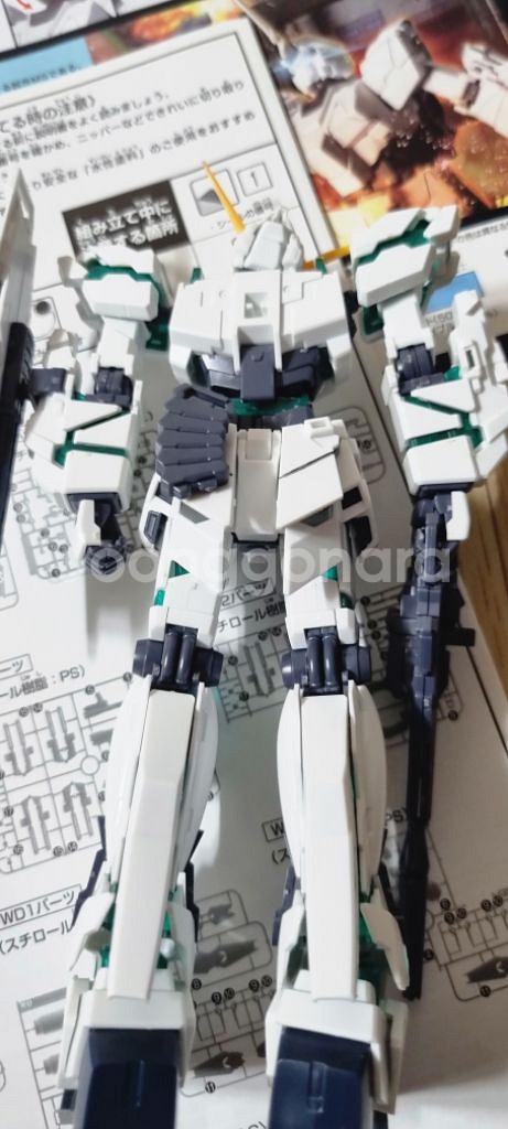 hg 풀아머 유니콘 건담 디스트로이 모드 가조립--9