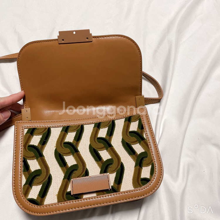 찰스앤키스 크로스백--5