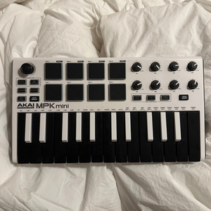 aka mpk mini