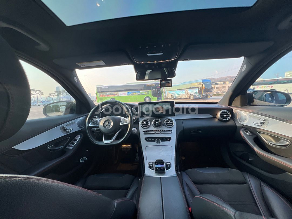 벤츠c43 amg 4matic 4도어 세단 (광주광역시--4