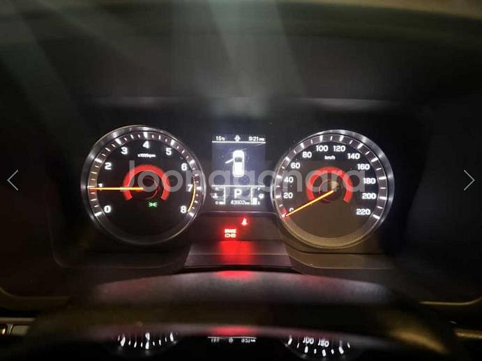 @19년식 베리 뉴 티볼리 1.5 가솔린 2WD V3--4