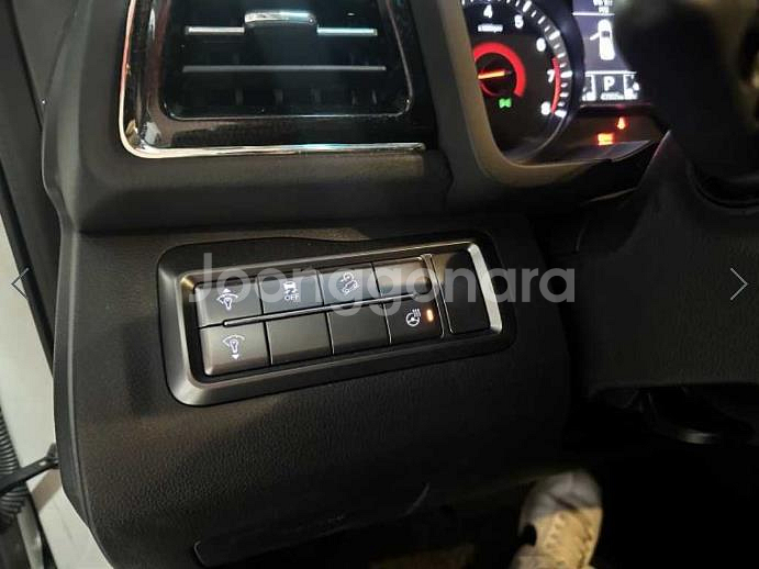@19년식 베리 뉴 티볼리 1.5 가솔린 2WD V3--8