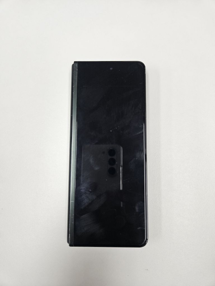 겔럭시z폴드3--1