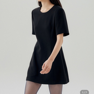 프론트로우 half sleeve mini dress