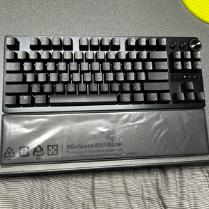 레이저 헌츠맨 v3 pro tkl 키보드 택포 판매