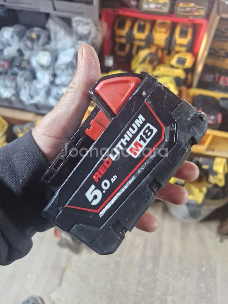 밀워키배터리 M18 5.0AH.M18HB05.2024년--9