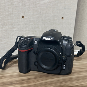 Nikon D300s, 배터리팩 MB-D10 팝니다