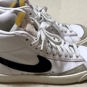 nike blazer white 225