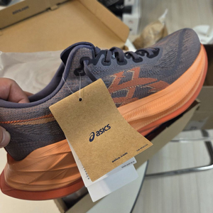 아식스 슈퍼블라스트2 255