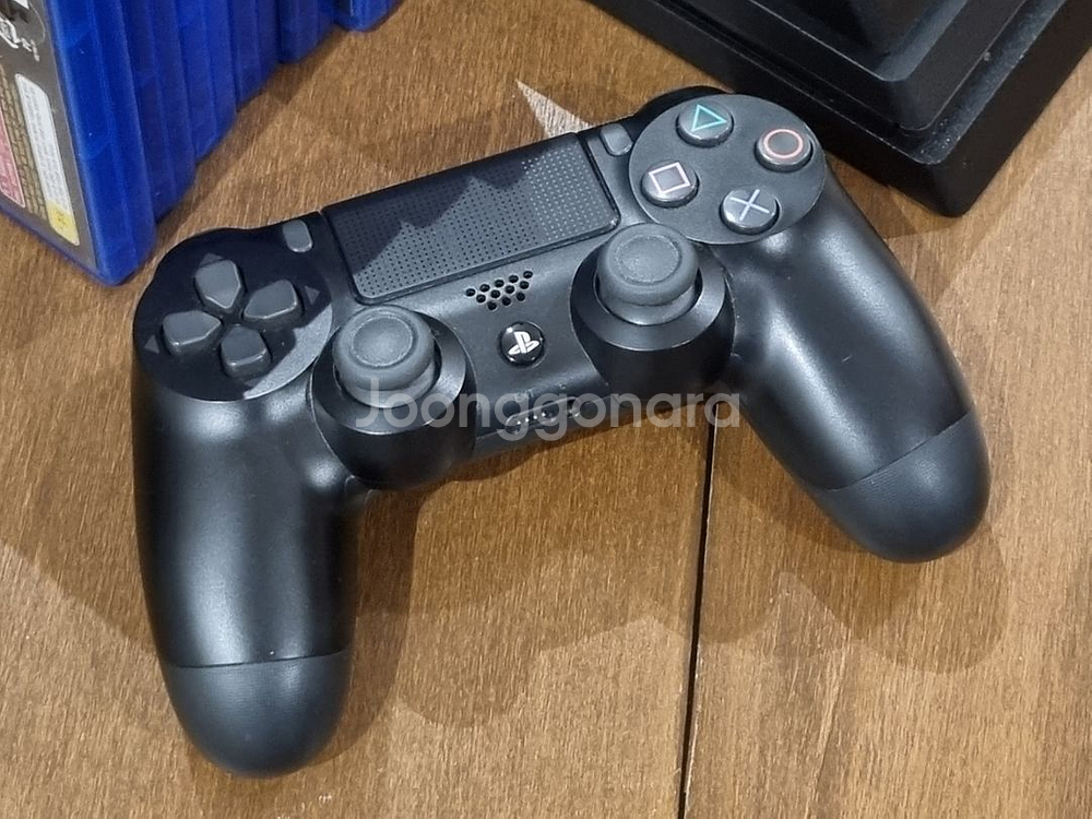 플레이스테이션4 PS4 PRO 7218 1테라+게임7개--3