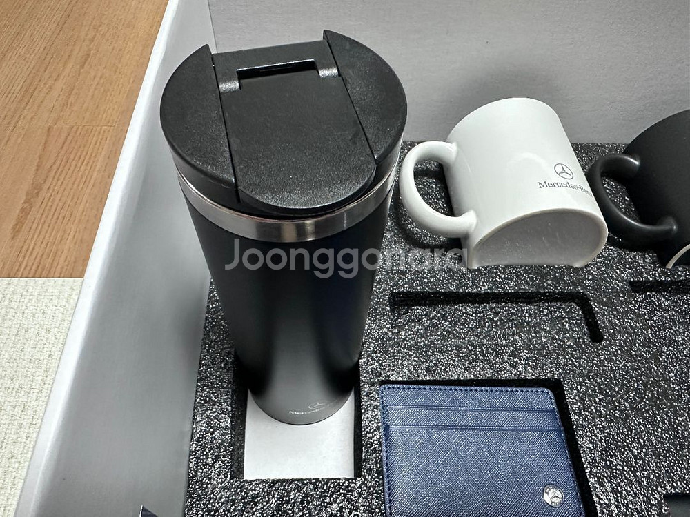 벤츠 머그잔 텀블러 담요 목쿠션 키링 카드지갑 디퓨져--3