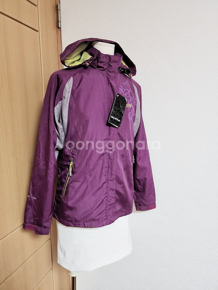 새상품 여성용) 코오롱 바람막이 90--1