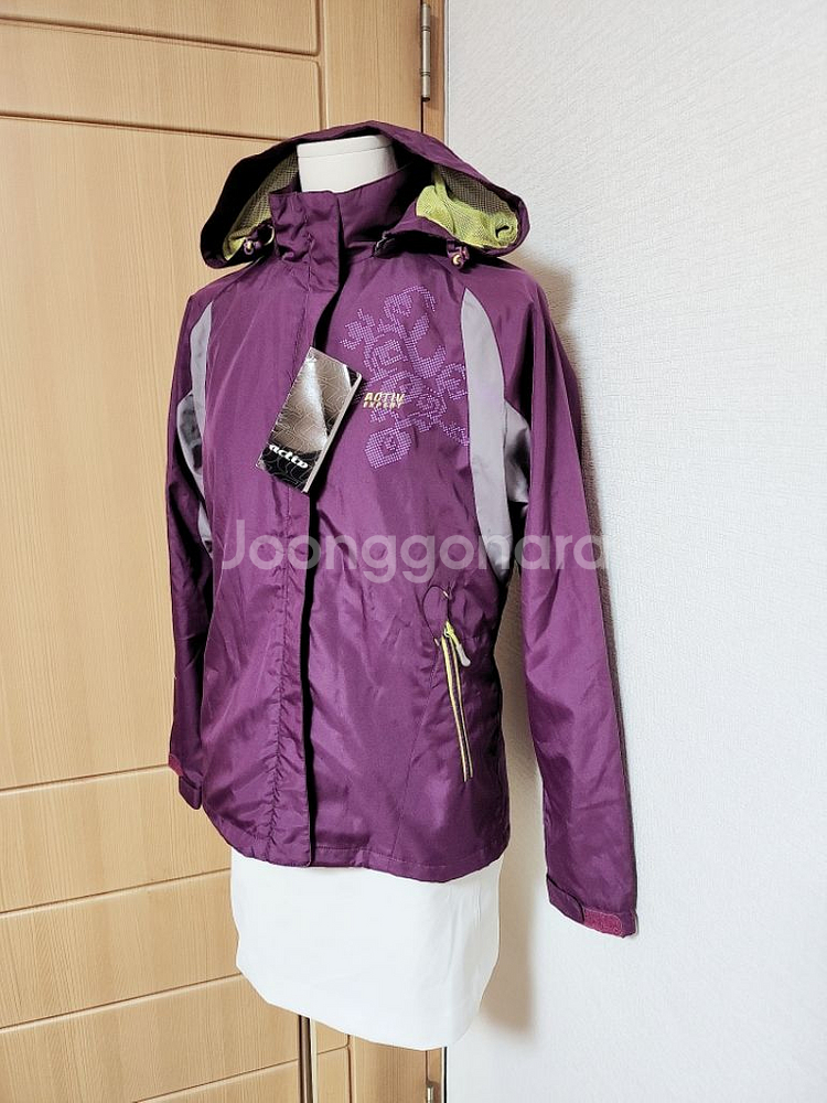 새상품 여성용) 코오롱 바람막이 90--2