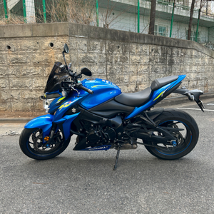 스즈키 GSX S1000