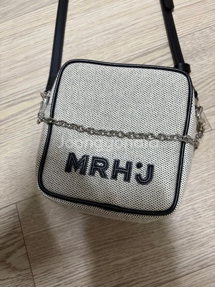 마르헨제이 모나백 블랙 새거--1
