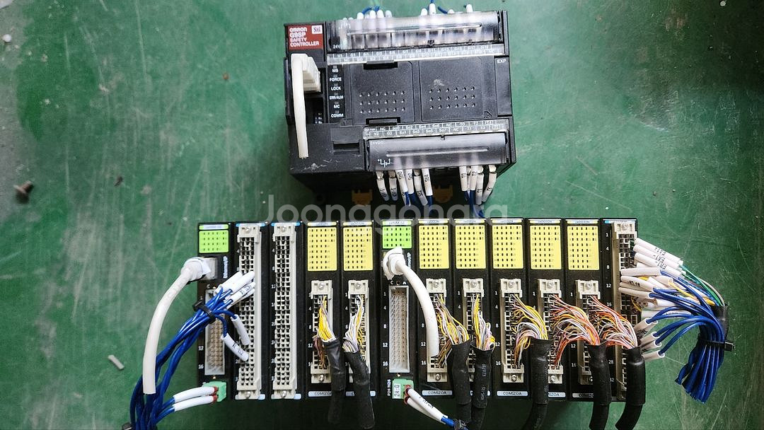 OMRON G9SP-N20S PLC SET 팝니다--2